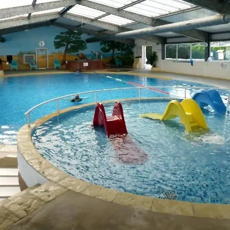 Les Charmettes База отдыха Ле-Мат